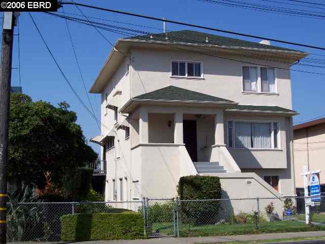 2926 STANTON ST, BERKELEY, California 94702-2512, ,Comm Ri Multi-units 5+,For Sale,STANTON ST,40215930
