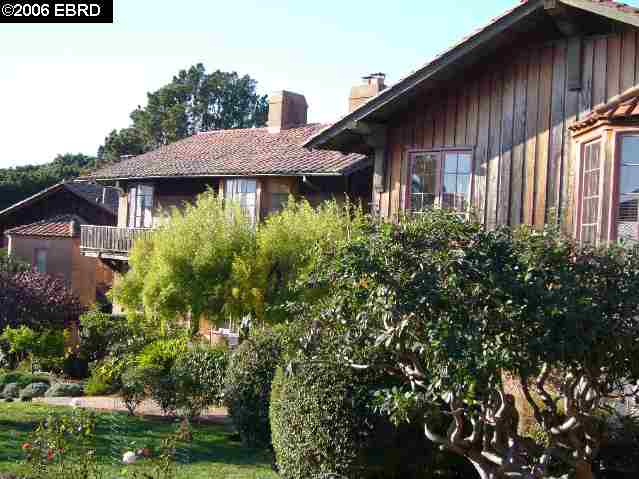 2501 ROSE WALK, BERKELEY, California 94708-1902, ,Comm Ri Multi-units 5+,For Sale,ROSE WALK,40221708