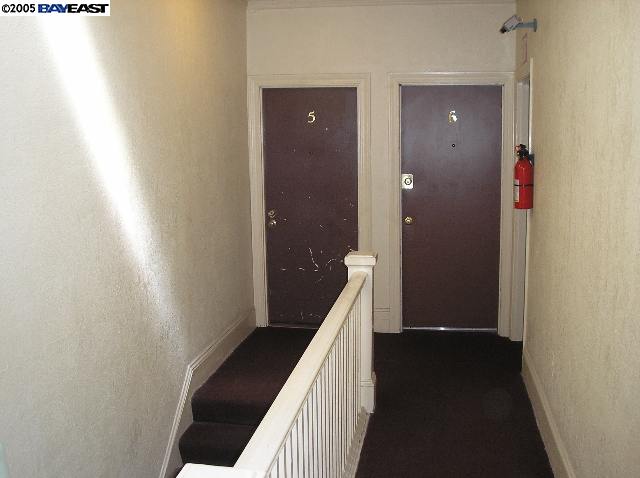 5400 WALNUT ST, OAKLAND, California 94619-3236, ,Comm Ri Multi-units 5+,For Sale,WALNUT ST,40222264
