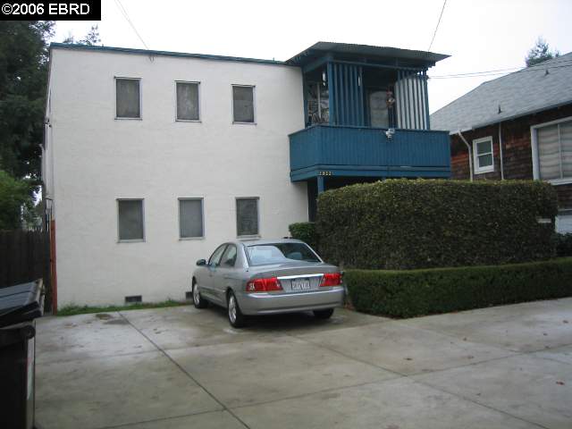 2922 OTIS ST, BERKELEY, California 94703-2517, ,Comm Ri Multi-units 5+,For Sale,OTIS ST,40227845