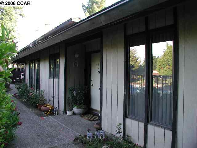 1972 DESERT CIR, WALNUT CREEK, California 94598-3234, ,Comm Ri Multi-units 5+,For Sale,DESERT CIR,40229496