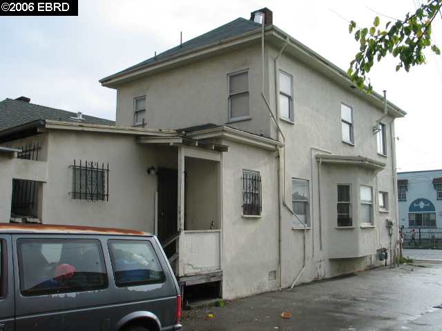 880-82 31ST ST, OAKLAND, California 94608-4302, ,Comm Ri Multi-units 5+,For Sale,31ST ST,40230321