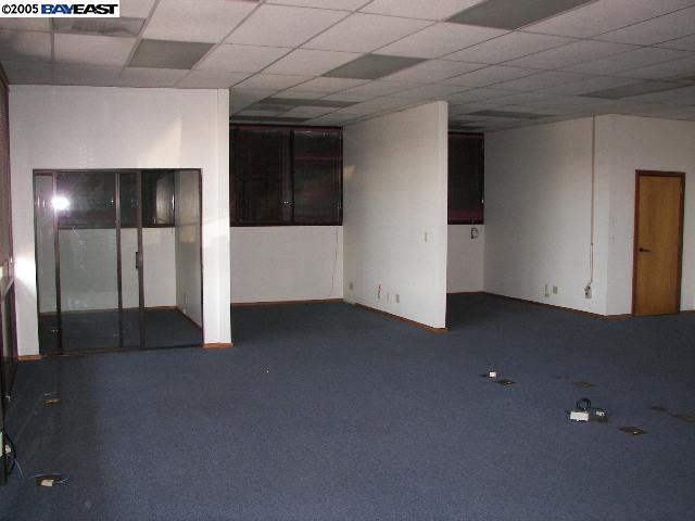 21550 FOOTHILL BLVD, HAYWARD, California 94541-2111, ,Comm Industrial For Lease,For Rent,FOOTHILL BLVD,40935430