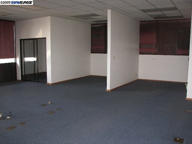 21550 FOOTHILL BLVD, HAYWARD, California 94541-2111, ,Comm Industrial For Lease,For Rent,FOOTHILL BLVD,40935430