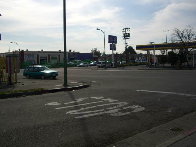 1409 102nd Aveune, OAKLAND, California 94603-3223, ,Comm Ri Multi-units 5+,For Sale,102nd Aveune,40241573