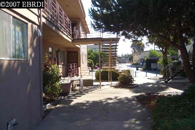 19911 Anita Ave, CASTRO VALLEY, California 94546, ,Comm Ri Multi-units 5+,For Sale,Anita Ave,40243105