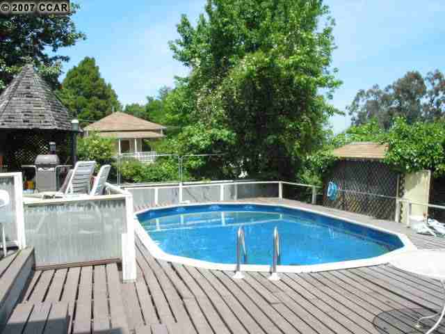 304 MARINA VIS, MARTINEZ, California 94553-1036, ,Comm Ri Multi-units 5+,For Sale,MARINA VIS,40243891