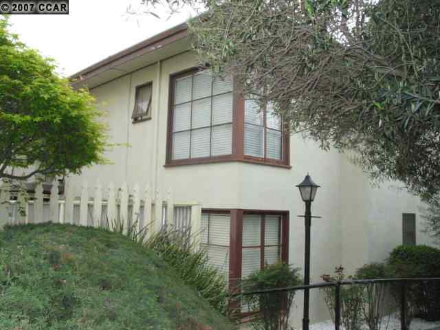 304 MARINA VIS, MARTINEZ, California 94553-1036, ,Comm Ri Multi-units 5+,For Sale,MARINA VIS,40243891
