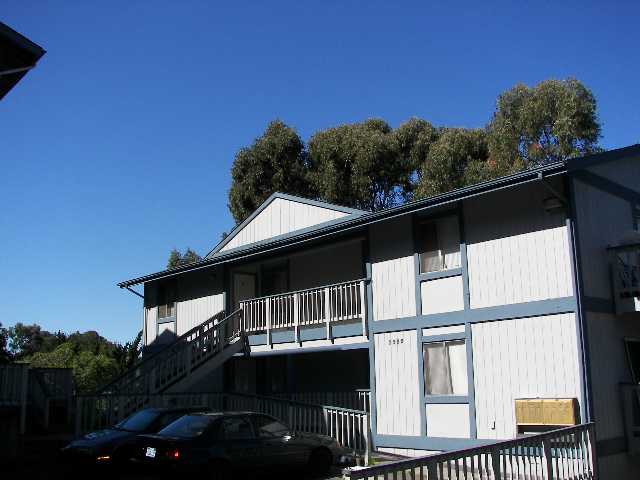 2550 COURTLAND AVE, OAKLAND, California 94601-4857, ,Comm Ri Multi-units 5+,For Sale,COURTLAND AVE,40247148