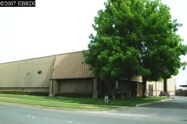 681 Garcia, PITTSBURG, California 94565, ,Comm Industrial For Lease,For Rent,Garcia,40935535