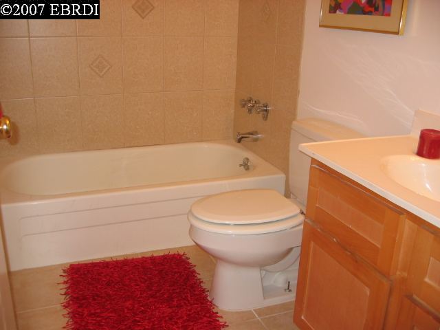 1933 STUART ST, BERKELEY, California 94703-2229, ,Comm Ri Multi-units 5+,For Sale,STUART ST,40256917