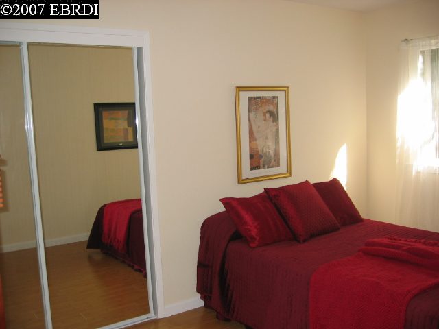 1933 STUART ST, BERKELEY, California 94703-2229, ,Comm Ri Multi-units 5+,For Sale,STUART ST,40256917