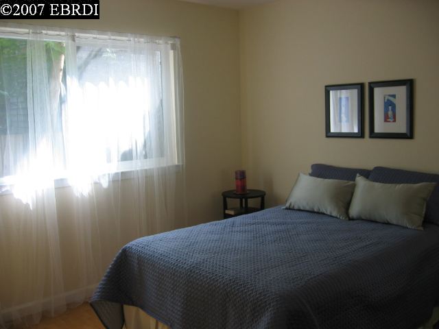 1933 STUART ST, BERKELEY, California 94703-2229, ,Comm Ri Multi-units 5+,For Sale,STUART ST,40256917