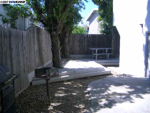 2375 Chestnut St., LIVERMORE, California 94550, ,Comm Ri Multi-units 5+,For Sale,Chestnut St.,40259663