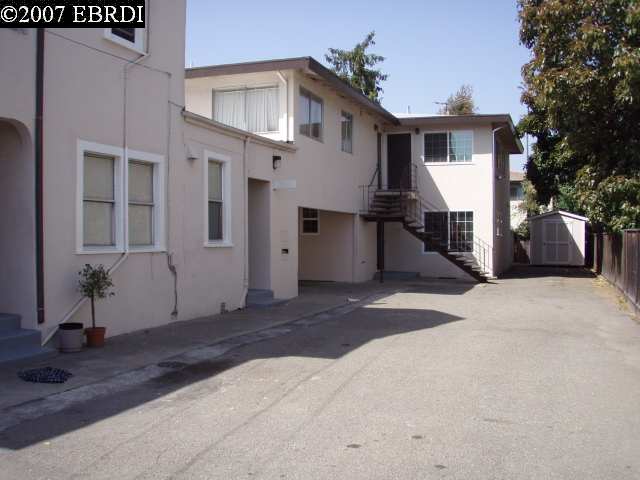 2037 PACIFIC AVE, ALAMEDA, California 94501-2714, ,Comm Ri Multi-units 5+,For Sale,PACIFIC AVE,40269201