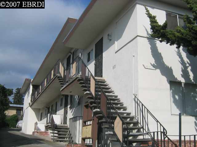 9426 HILLSIDE ST, OAKLAND, California 94603-1985, ,Comm Ri Multi-units 5+,For Sale,HILLSIDE ST,40269308