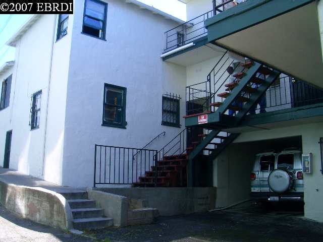 721 19TH ST, OAKLAND, California 94606-2522, ,Comm Ri Multi-units 5+,For Sale,19TH ST,40292288