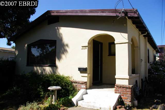 2224 JEFFERSON AVE, BERKELEY, California 94703-1618, ,Comm Ri Multi-units 5+,For Sale,JEFFERSON AVE,40294170