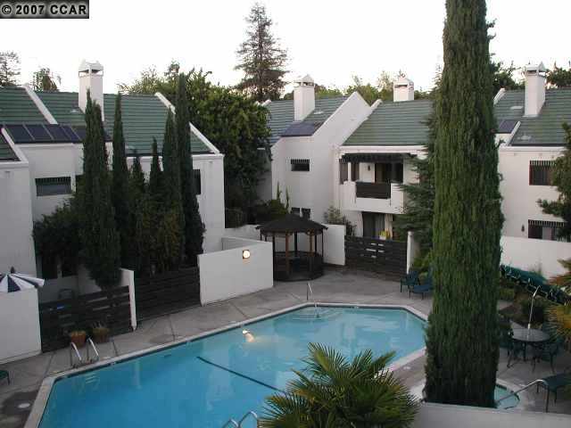 91 GREGORY LN, PLEASANT HILL, California 94523-3320, ,Comm Industrial For Lease,For Rent,GREGORY LN,40935670
