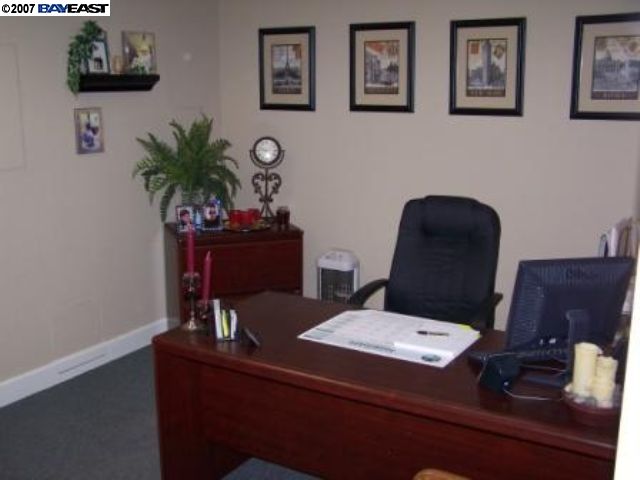 325 Town Centre Terrace #A, BRENTWOOD, California 94513, ,Comm Industrial For Lease,For Rent,Town Centre Terrace #A,40935900