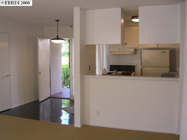 3877 SHAFTER AVE, OAKLAND, California 94609-2628, ,Comm Ri Multi-units 5+,For Sale,SHAFTER AVE,40315224