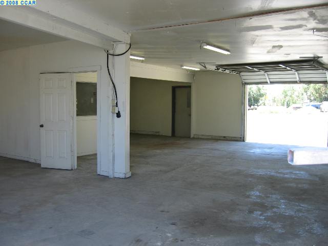 14711 BYRON HWY, BYRON, California 94514-1501, ,Comm Industrial For Lease,For Rent,BYRON HWY,40935990