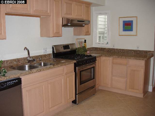 33-35 Elsie Street, SAN FRANCISCO, California 94110-5106, ,Comm Ri Multi-units 5+,For Sale,Elsie Street,40326180