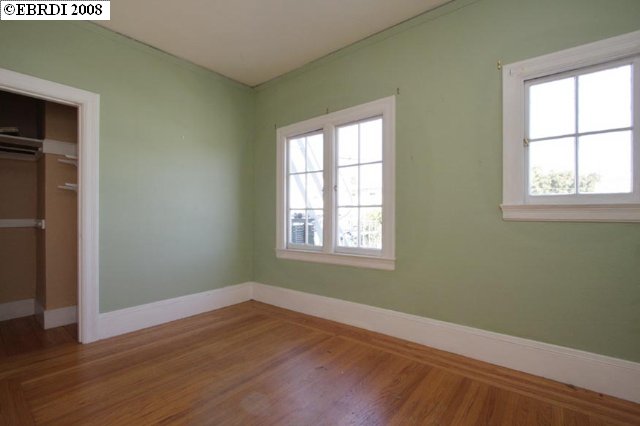521 PRINCE ST, OAKLAND, California 94610-1639, ,Comm Ri Multi-units 5+,For Sale,PRINCE ST,40326585