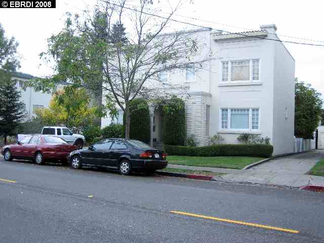3188 College, BERKELEY, California 9705, ,Comm Ri Multi-units 5+,For Sale,College,40329504