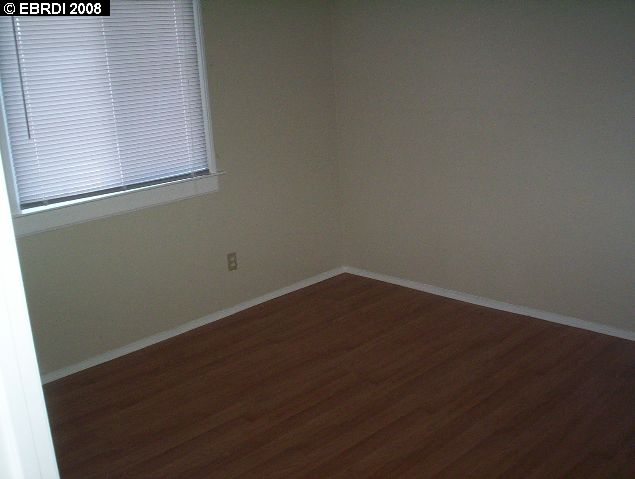 137 20th St, RICHMOND, California 94801, ,Comm Ri Multi-units 5+,For Sale,20th St,40334375