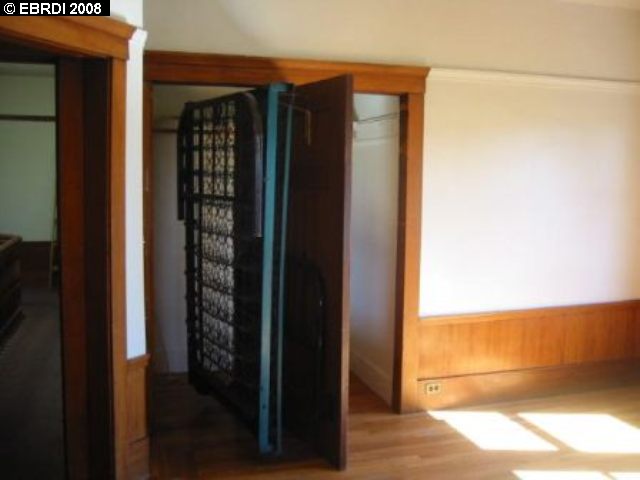 243 ORANGE ST, OAKLAND, California 94610-4134, ,Comm Ri Multi-units 5+,For Sale,ORANGE ST,40335911