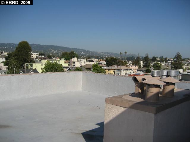 271 JAYNE AVE, OAKLAND, California 94610-4334, ,Comm Ri Multi-units 5+,For Sale,JAYNE AVE,40349055
