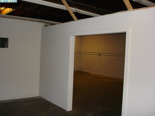 665 MARINA VISTA, MARTINEZ, California 94553, ,Comm Industrial For Lease,For Rent,MARINA VISTA,40936140