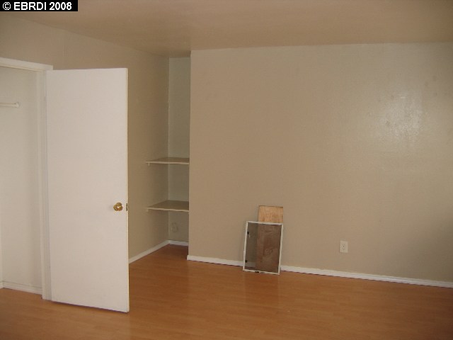 1511 23rd Avenue, OAKLAND, California 94606-5033, ,Comm Ri Multi-units 5+,For Sale,23rd Avenue,40358046