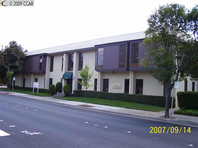 3330 CLAYTON RD Unit D, CONCORD, California 94519-2836, ,Comm Industrial For Lease,For Rent,CLAYTON RD Unit D,40936305