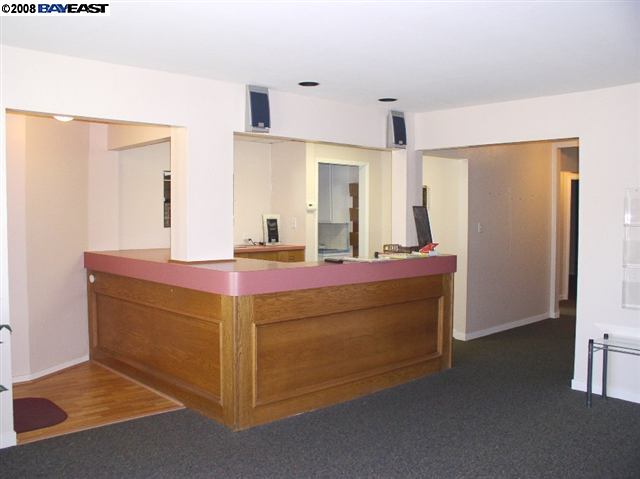 22179 REDWOOD RD, CASTRO VALLEY, California 94546-7107, ,Comm Industrial For Lease,For Rent,REDWOOD RD,40936320