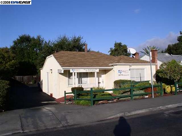 22179 REDWOOD RD, CASTRO VALLEY, California 94546-7107, ,Comm Industrial For Lease,For Rent,REDWOOD RD,40936320