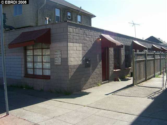 6615 SHATTUCK AVE, OAKLAND, California 94609-1054, ,Comm Ri Multi-units 5+,For Sale,SHATTUCK AVE,40379996