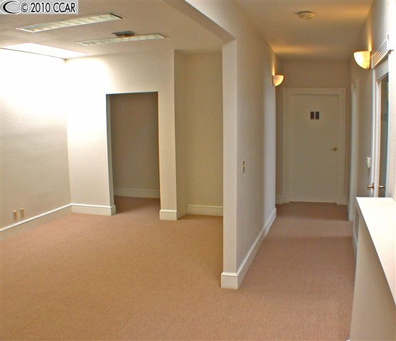 340 CUMBERLAND ST Suite C, PITTSBURG, California 94565-2234, ,Comm Industrial For Lease,For Rent,CUMBERLAND ST Suite C,40936380