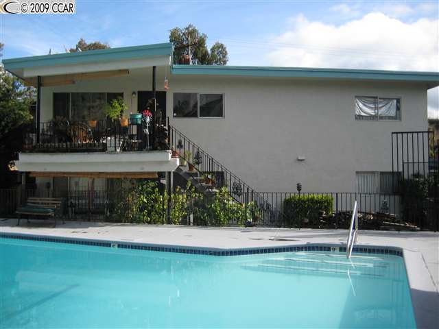 1376 CREEKSIDE DR, WALNUT CREEK, California 94596-5732, ,Comm Ri Multi-units 5+,For Sale,CREEKSIDE DR,40398971