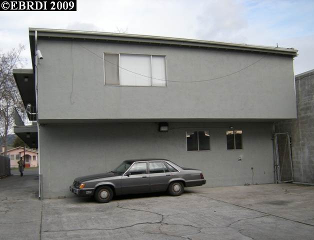 2822 SAN PABLO AVE, BERKELEY, California 94702-2204, ,Comm Ri Multi-units 5+,For Sale,SAN PABLO AVE,40400651