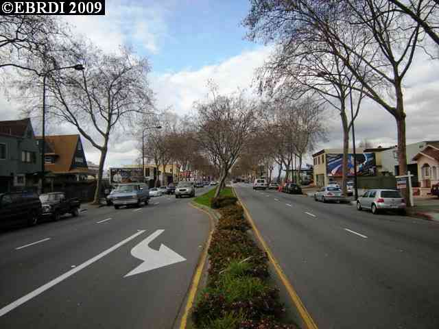 2822 SAN PABLO AVE, BERKELEY, California 94702-2204, ,Comm Ri Multi-units 5+,For Sale,SAN PABLO AVE,40400651