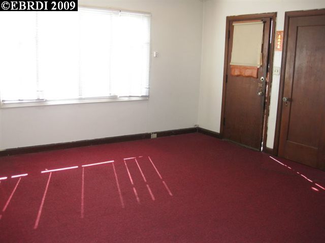 2101 14TH AVE, OAKLAND, California 94606-4007, ,Comm Ri Multi-units 5+,For Sale,14TH AVE,40405601