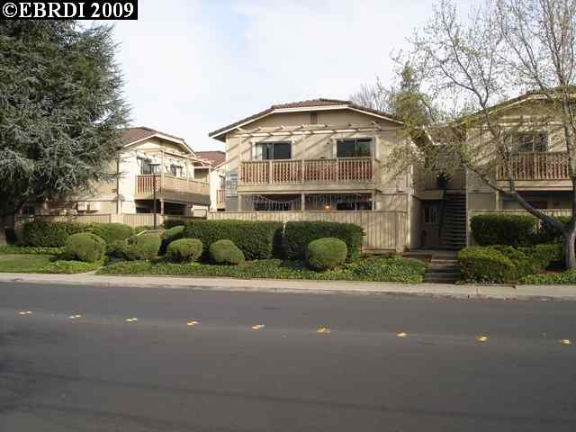3886 MULBERRY DR, CONCORD, California 94519-1517, ,Comm Ri Multi-units 5+,For Sale,MULBERRY DR,40409380