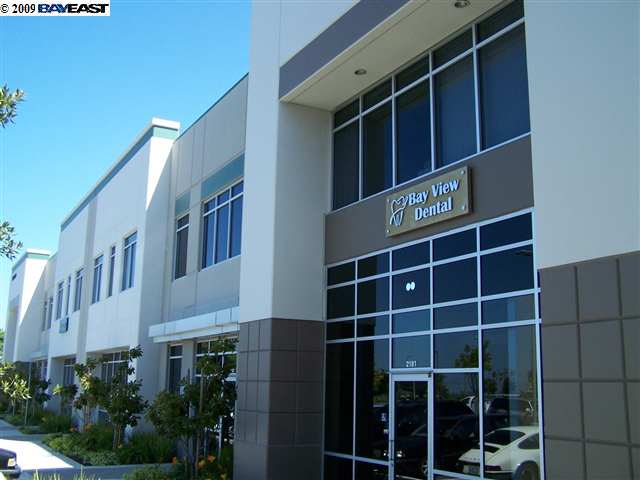 2183 HARBOR BAY PKWY, ALAMEDA, California 94502, ,Comm Industrial For Lease,For Rent,HARBOR BAY PKWY,40936635