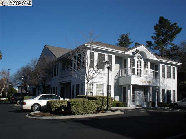 1866 CLAYTON RD #109, CONCORD, California 94520-2514, ,Comm Industrial For Lease,For Rent,CLAYTON RD #109,40936650