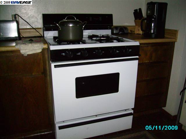 21655 HAVILAND AVE, HAYWARD, California 94541-2448, ,Comm Ri Multi-units 5+,For Sale,HAVILAND AVE,40411012