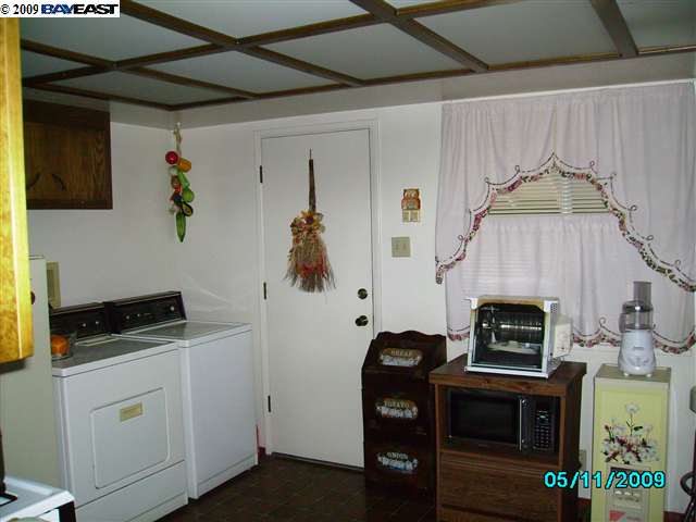 21655 HAVILAND AVE, HAYWARD, California 94541-2448, ,Comm Ri Multi-units 5+,For Sale,HAVILAND AVE,40411012