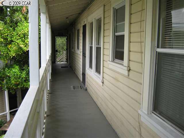 1005 FERRY ST, MARTINEZ, California 94553-1629, ,Comm Ri Multi-units 5+,For Sale,FERRY ST,40411653