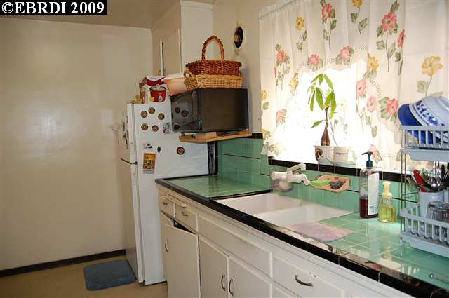 1661 FRUITVALE AVE, OAKLAND, California 94601-2424, ,Comm Ri Multi-units 5+,For Sale,FRUITVALE AVE,40415157